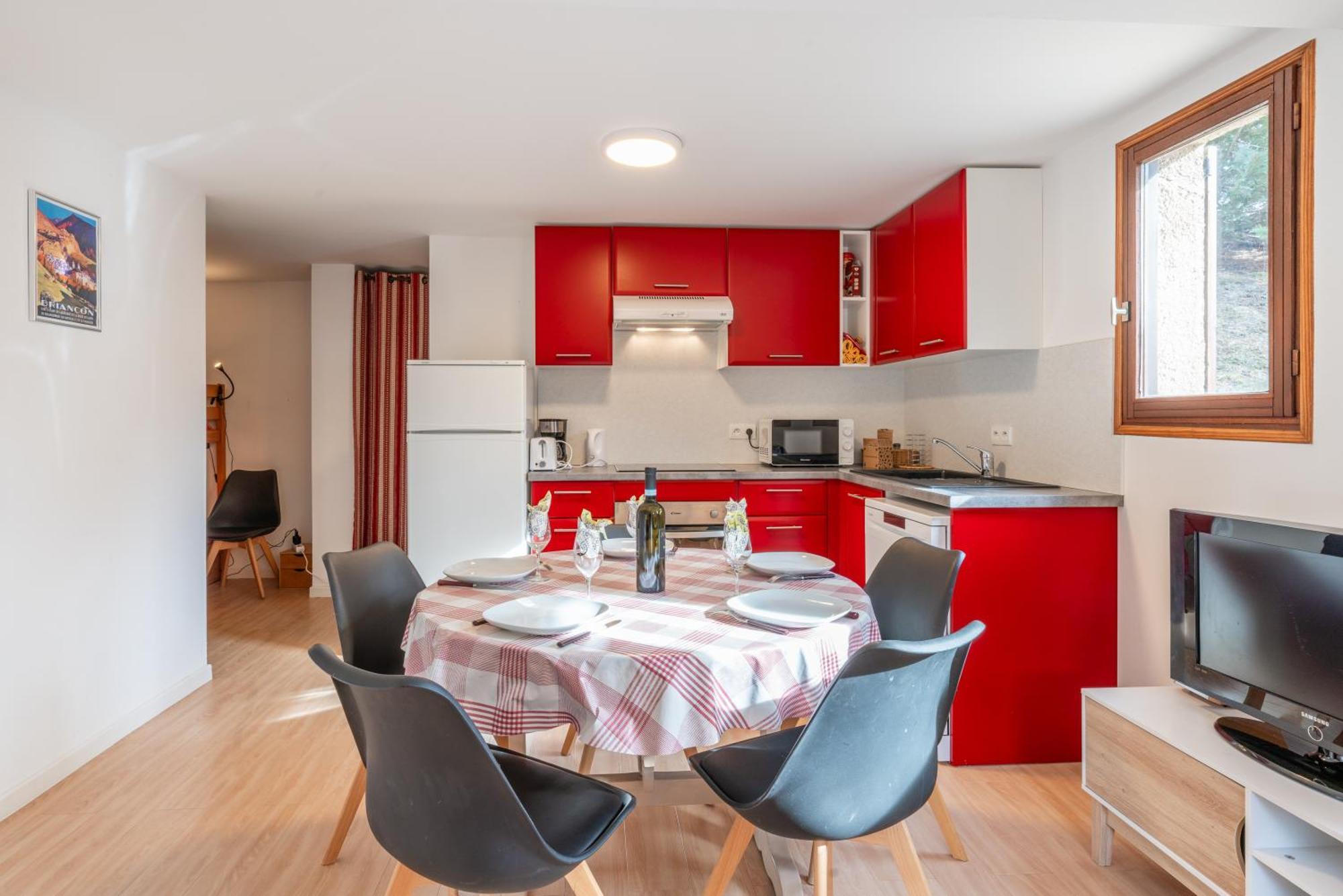Serre Chevalier Studio 30 M2 Coin Montagne A 8 Minutes Des Pistes Saint-Chaffrey Luaran gambar