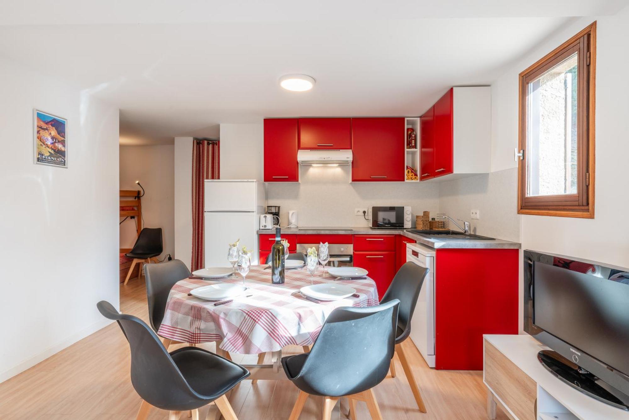 Serre Chevalier Studio 30 M2 Coin Montagne A 8 Minutes Des Pistes Saint-Chaffrey Luaran gambar