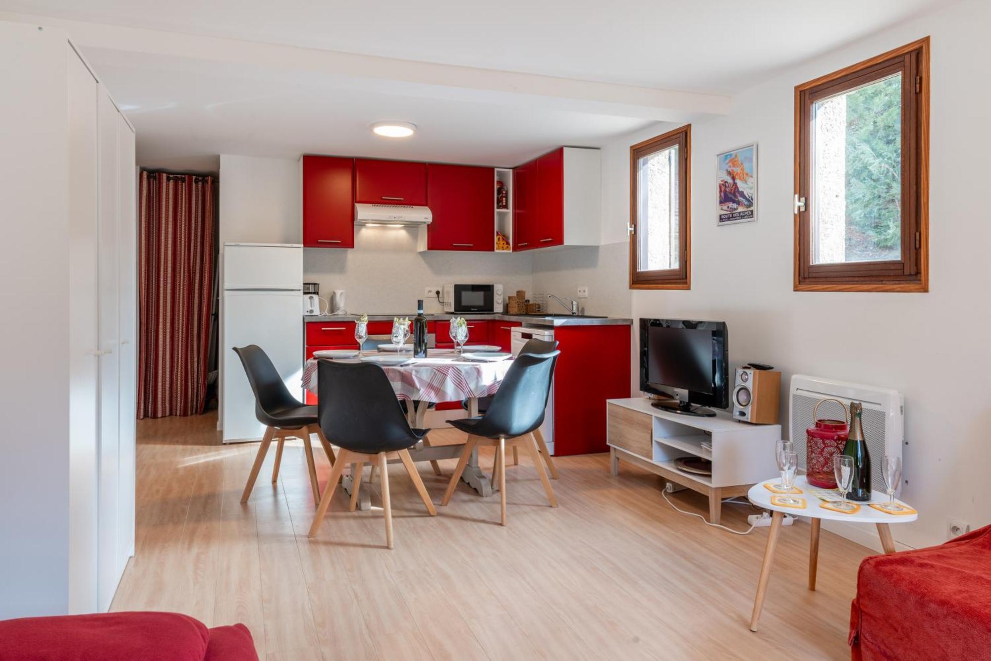 Serre Chevalier Studio 30 M2 Coin Montagne A 8 Minutes Des Pistes Saint-Chaffrey Luaran gambar