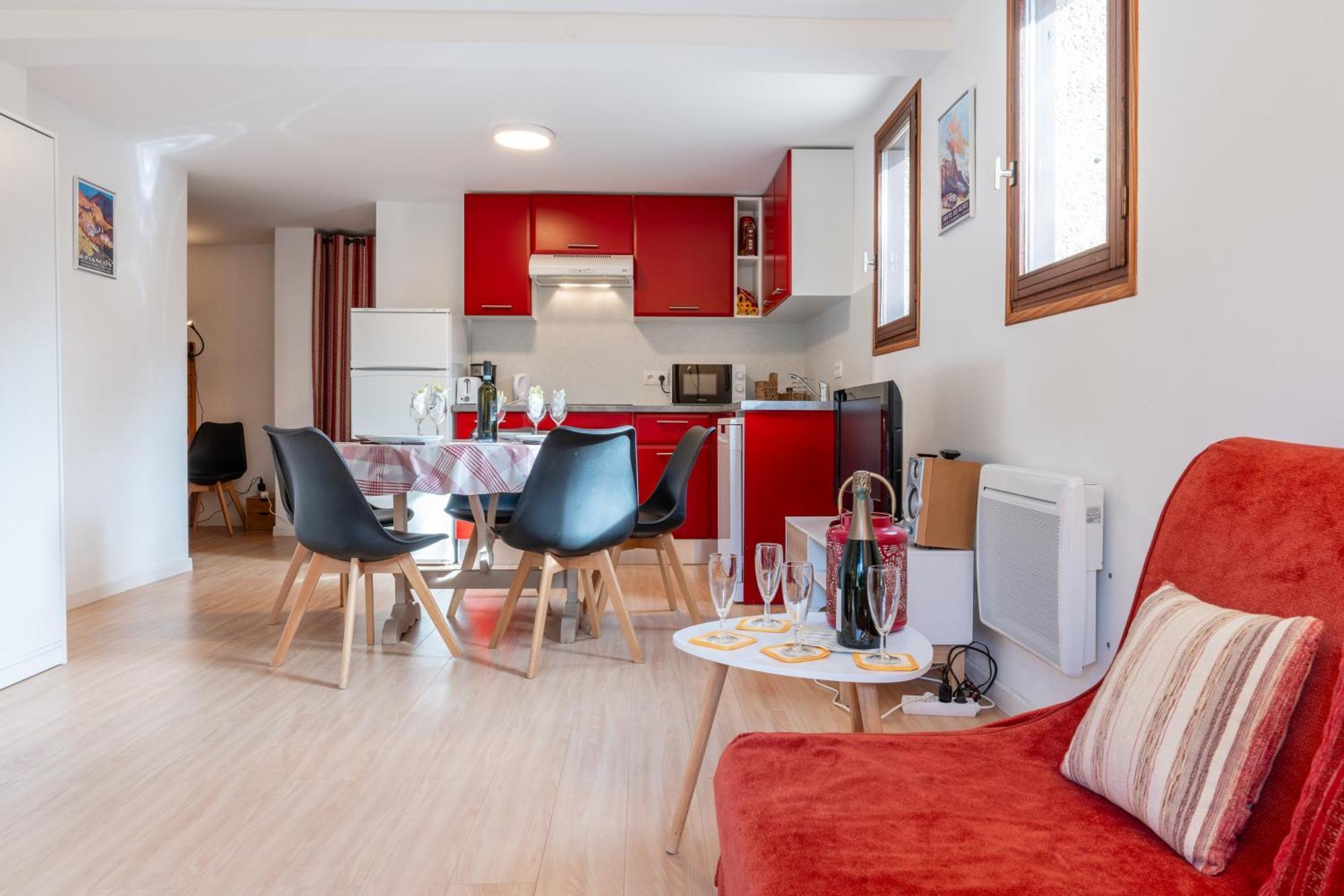 Serre Chevalier Studio 30 M2 Coin Montagne A 8 Minutes Des Pistes Saint-Chaffrey Luaran gambar