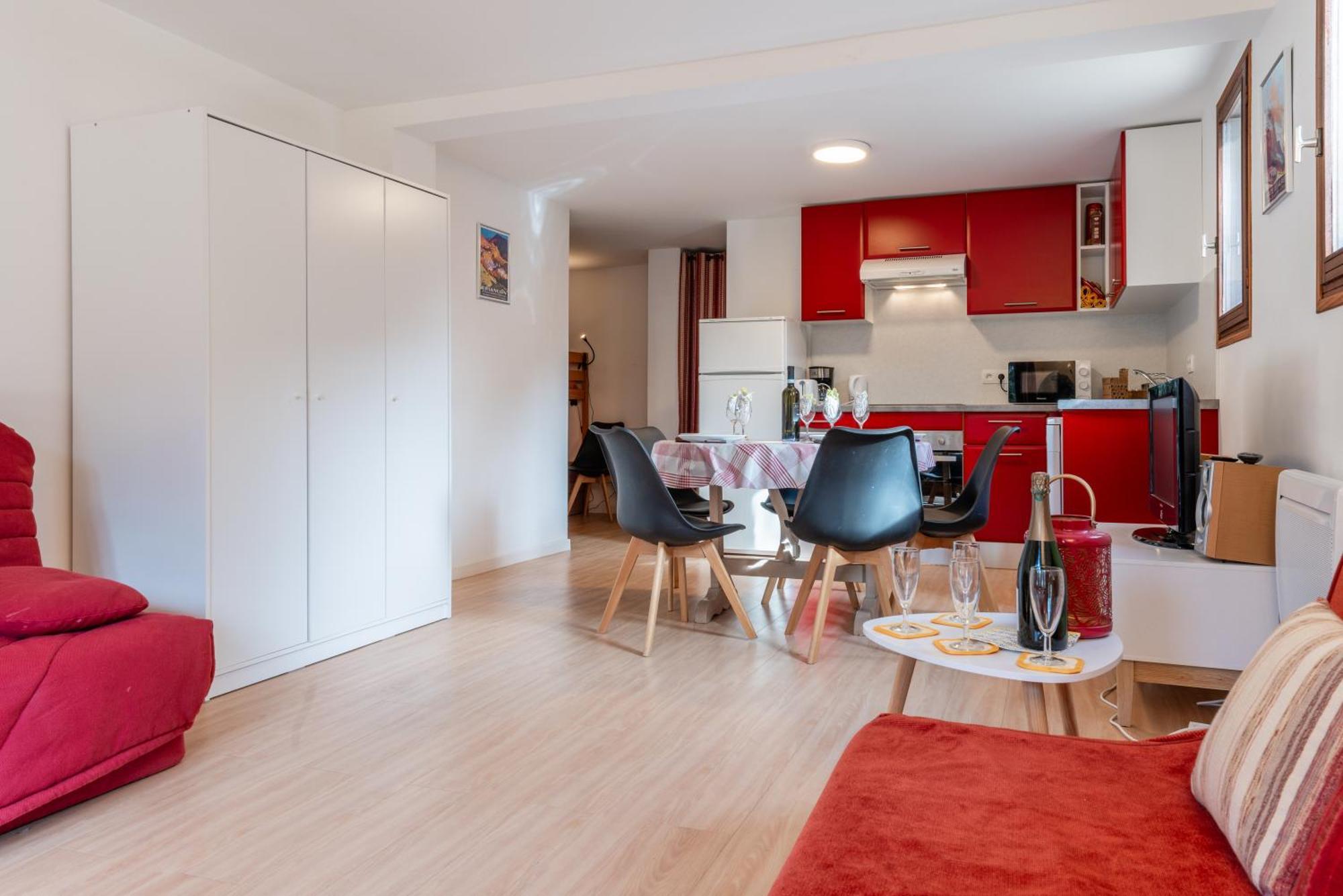 Serre Chevalier Studio 30 M2 Coin Montagne A 8 Minutes Des Pistes Saint-Chaffrey Luaran gambar